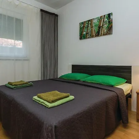One-bedroom In Privlaka